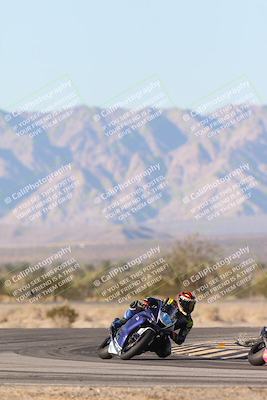 media/Dec-07-2025-CVMA (Sun) [[3e7d2de5dc]]/Race 16-Formula Middleweight/